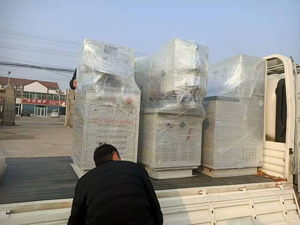 泰山海特牌F6L912機(jī)油泵試驗(yàn)臺(tái)、噴油泵試驗(yàn)臺(tái)等設(shè)備同時(shí)發(fā)貨